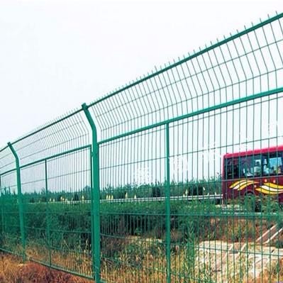 【鑫渤源】 护栏网 框架护栏网 框架隔离栅 边框式防攀焊接片网 隔离栅 可定制 量大从优图片_高清图_细节图-安平县鑫渤源丝网制品 -